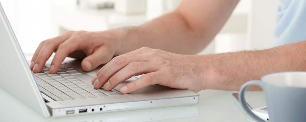 語言程序、資料庫